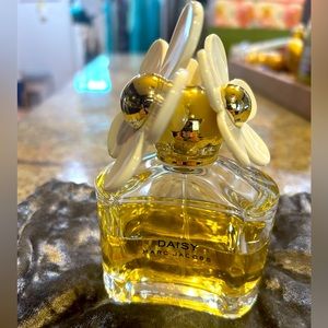 Marc Jacobs Daisy Perfume